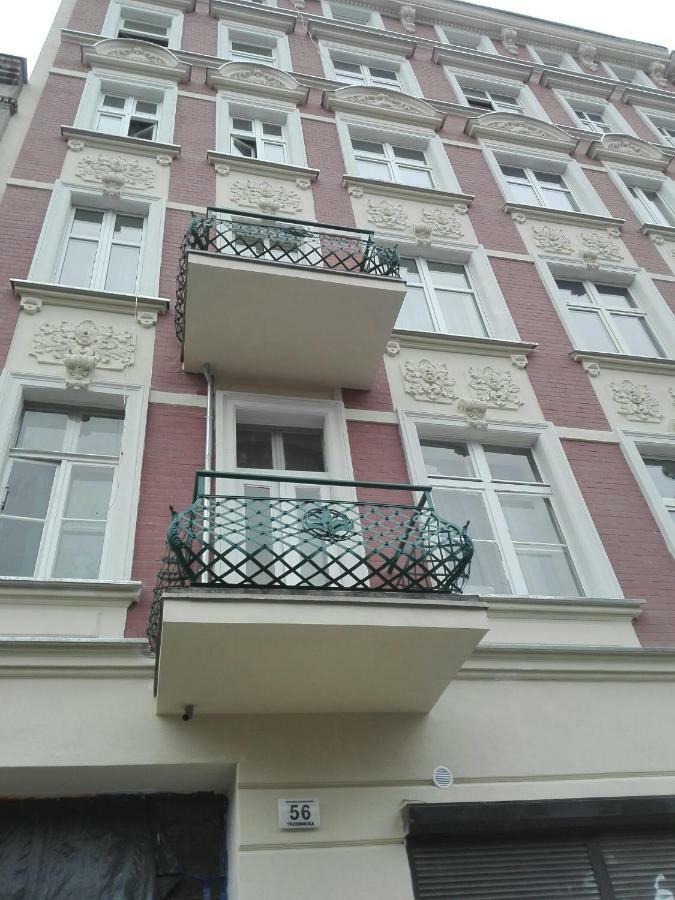 Nighthost- Trzebnicka 84 Apartment Вроцлав Екстериор снимка